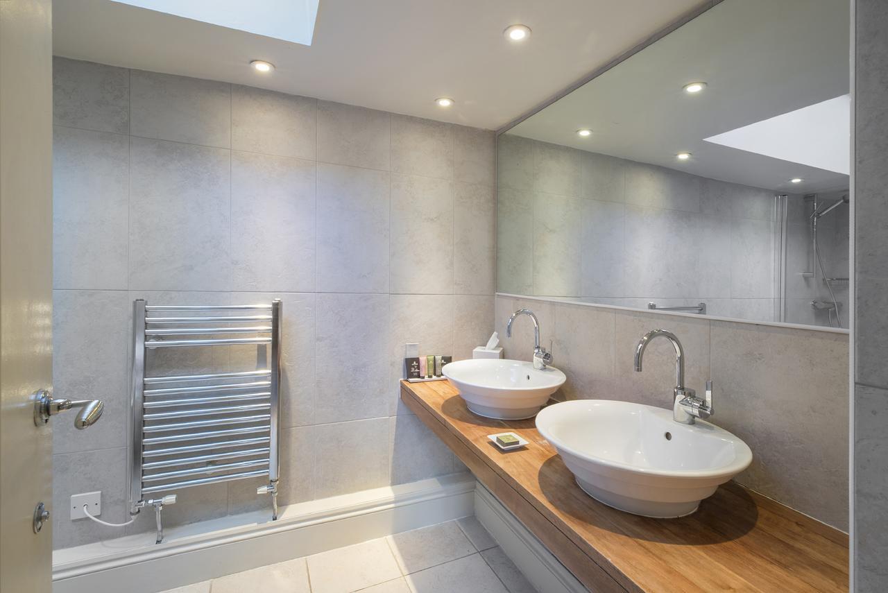 Russell's 5* Broadway (Worcestershire)